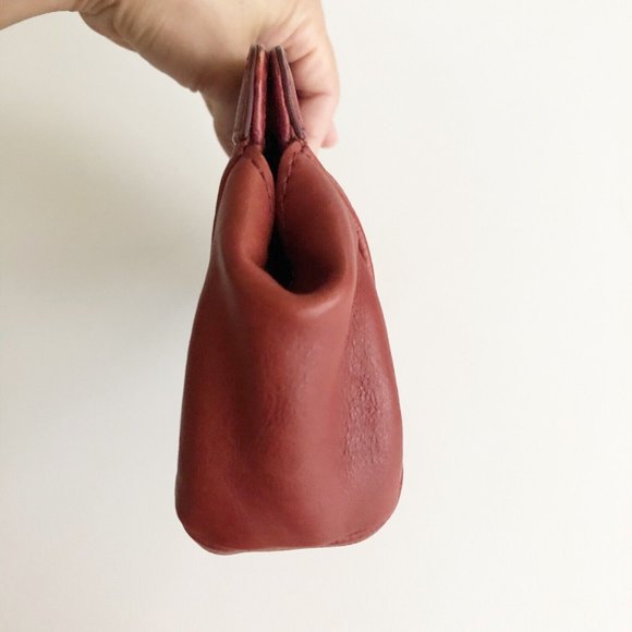 Cole Haan Magnetic Clutch Purse Handbag Cosmetic Pouch Red Leather 11x5x2 Clean! - Picture 4 of 10